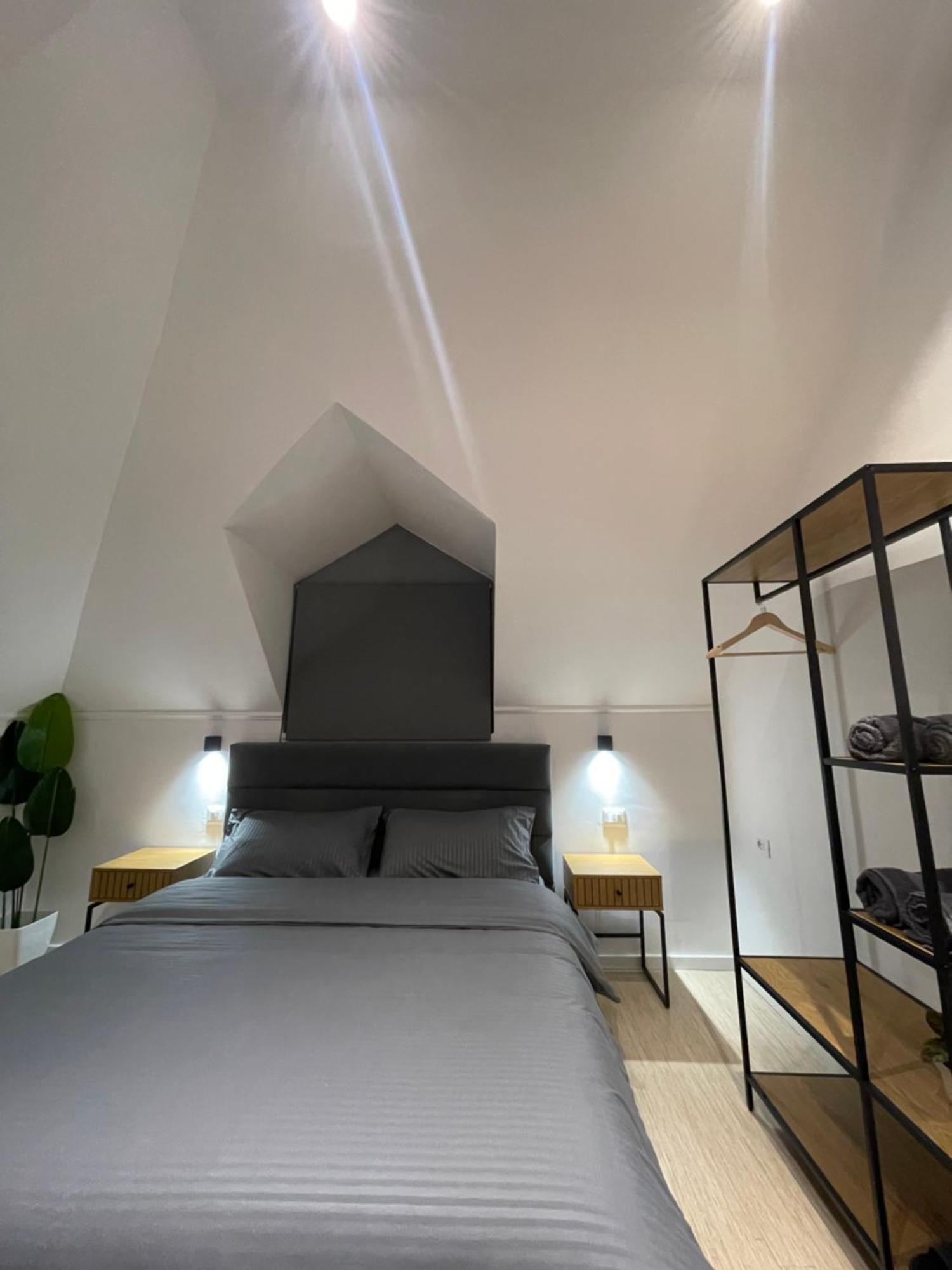 Pog Apartments Тирана Екстериор снимка