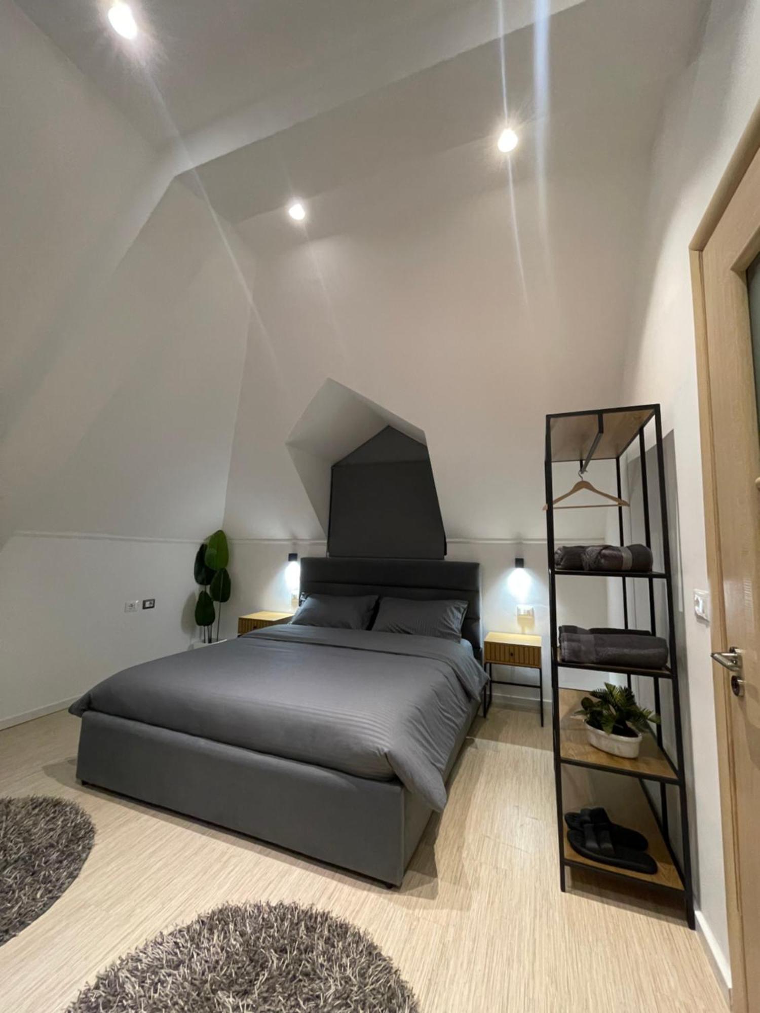 Pog Apartments Тирана Екстериор снимка
