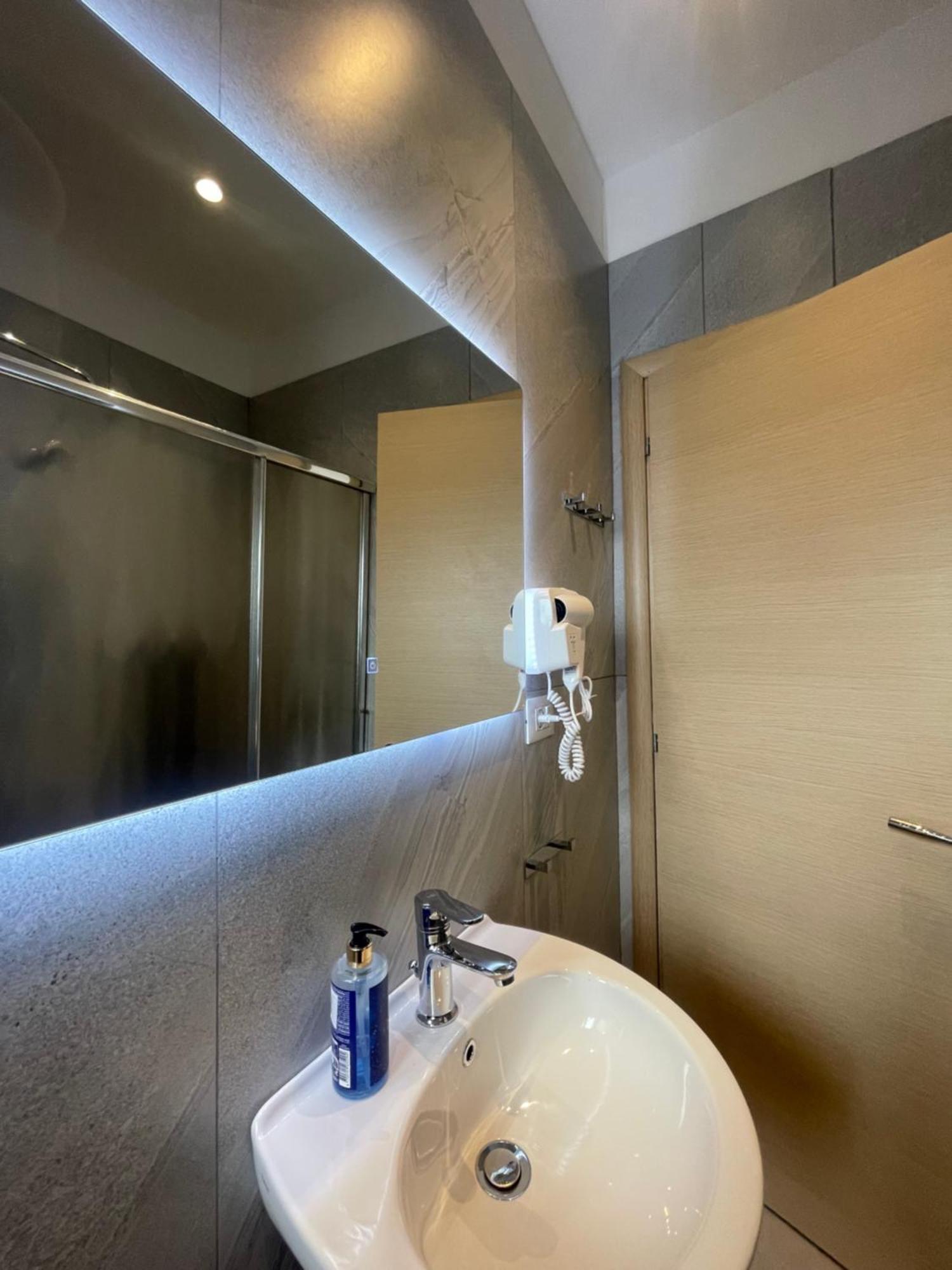 Pog Apartments Тирана Екстериор снимка